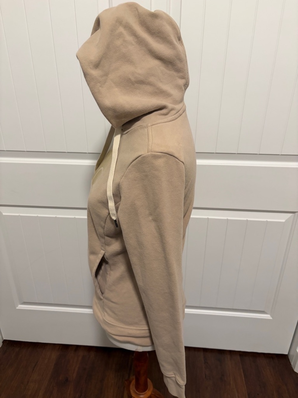 The North Face Women's Hoodie in Taupe with White Logo - Picture 4 of 5